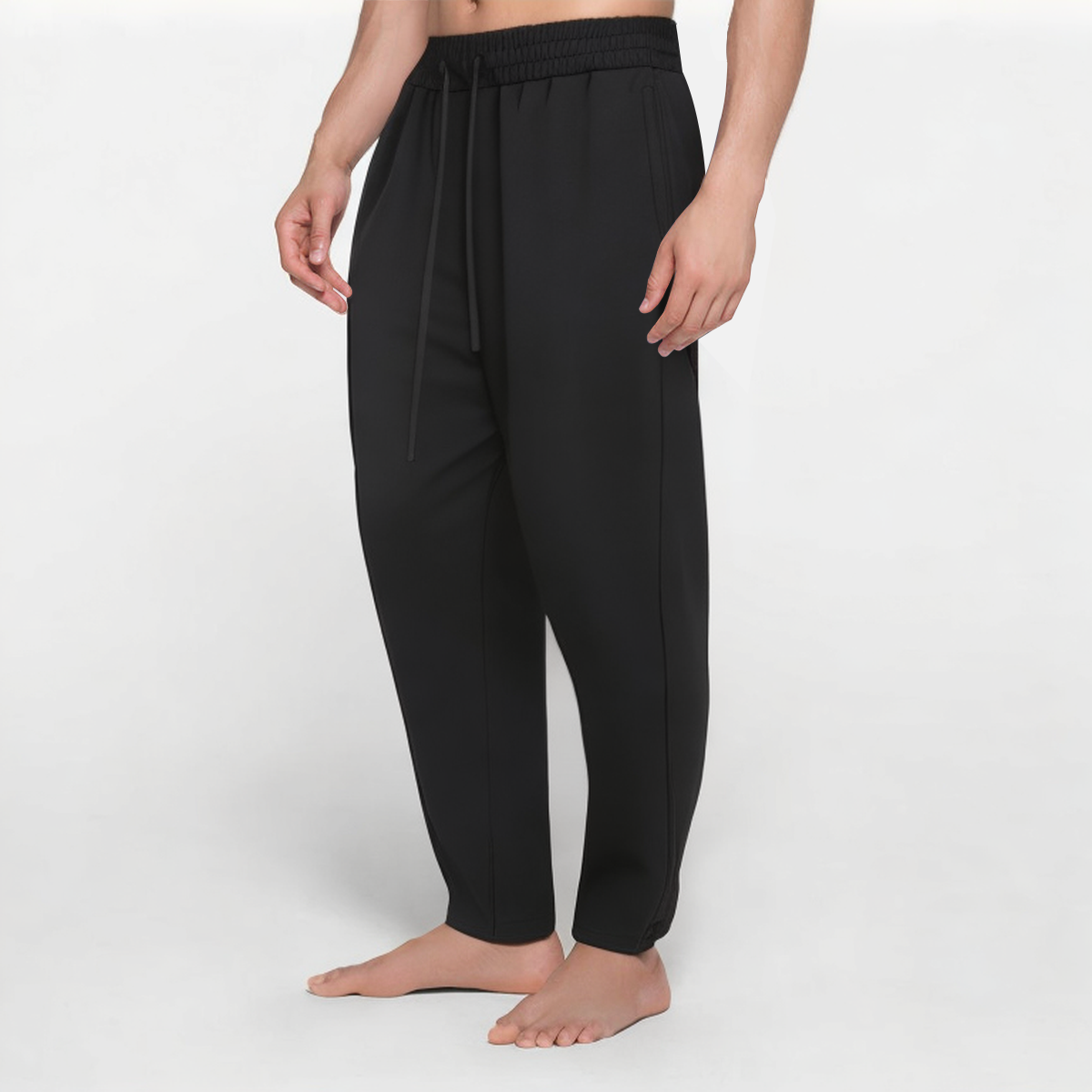 Black loose-fitting men's sports trousers