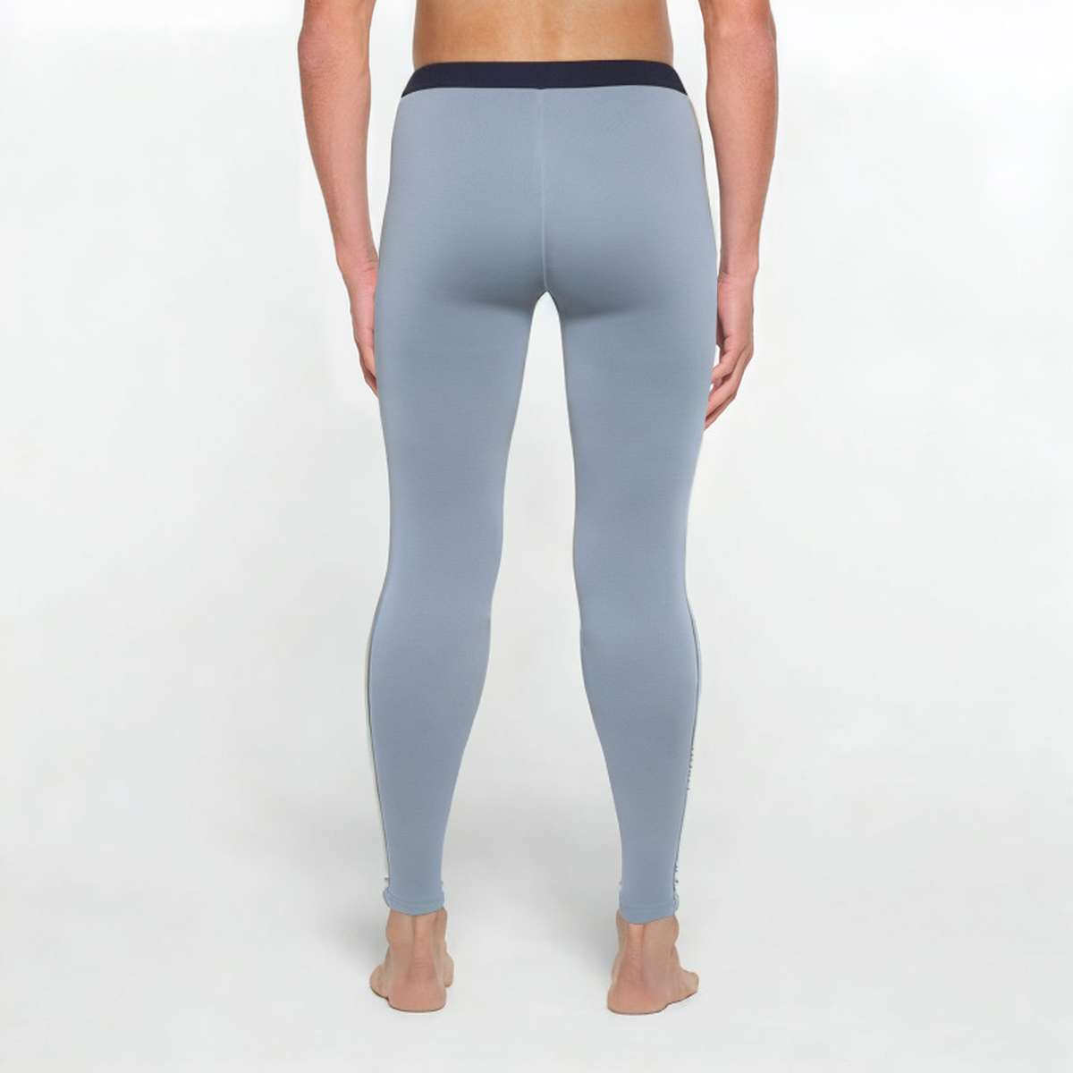 Men's sports leggings with contrast stitching