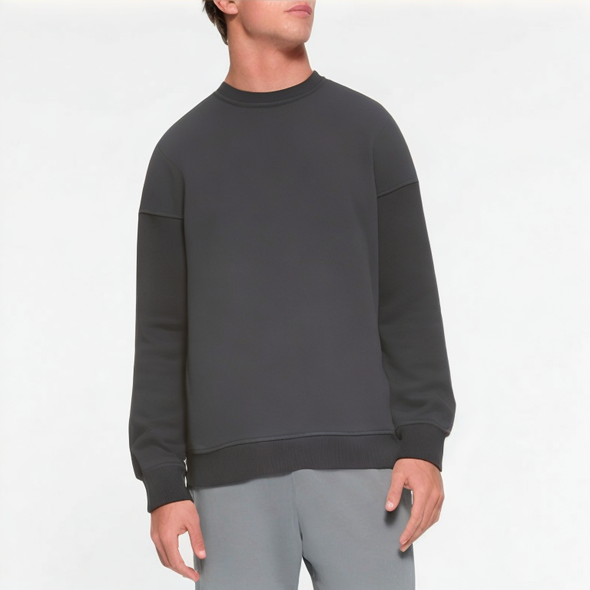 Loose solid color thickened men's sweatshirt