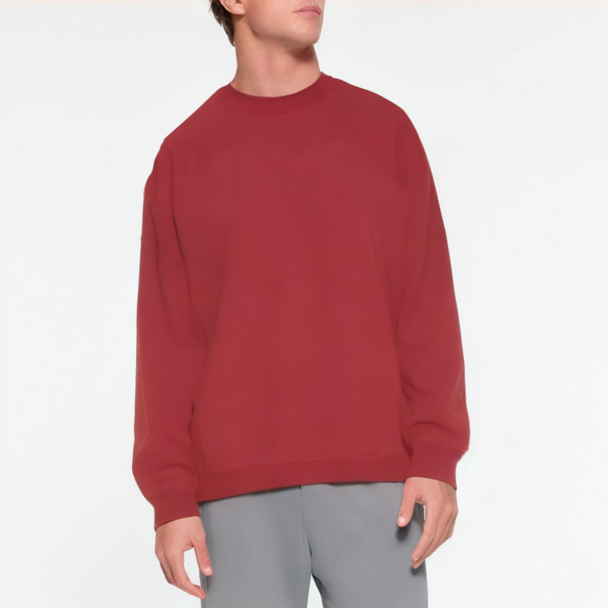 Loose and breathable crew neck men's sweatshirt