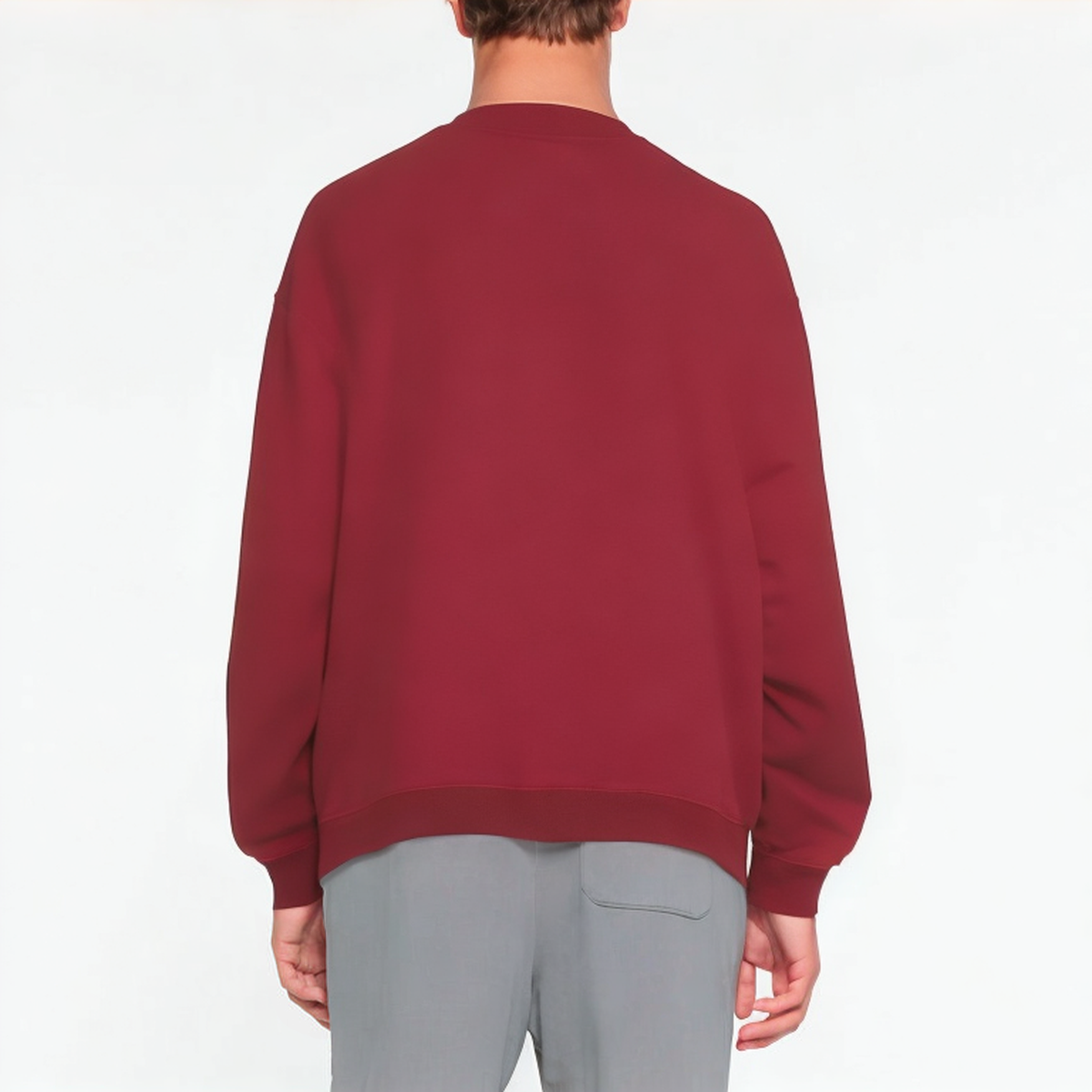 Loose and breathable crew neck men's sweatshirt