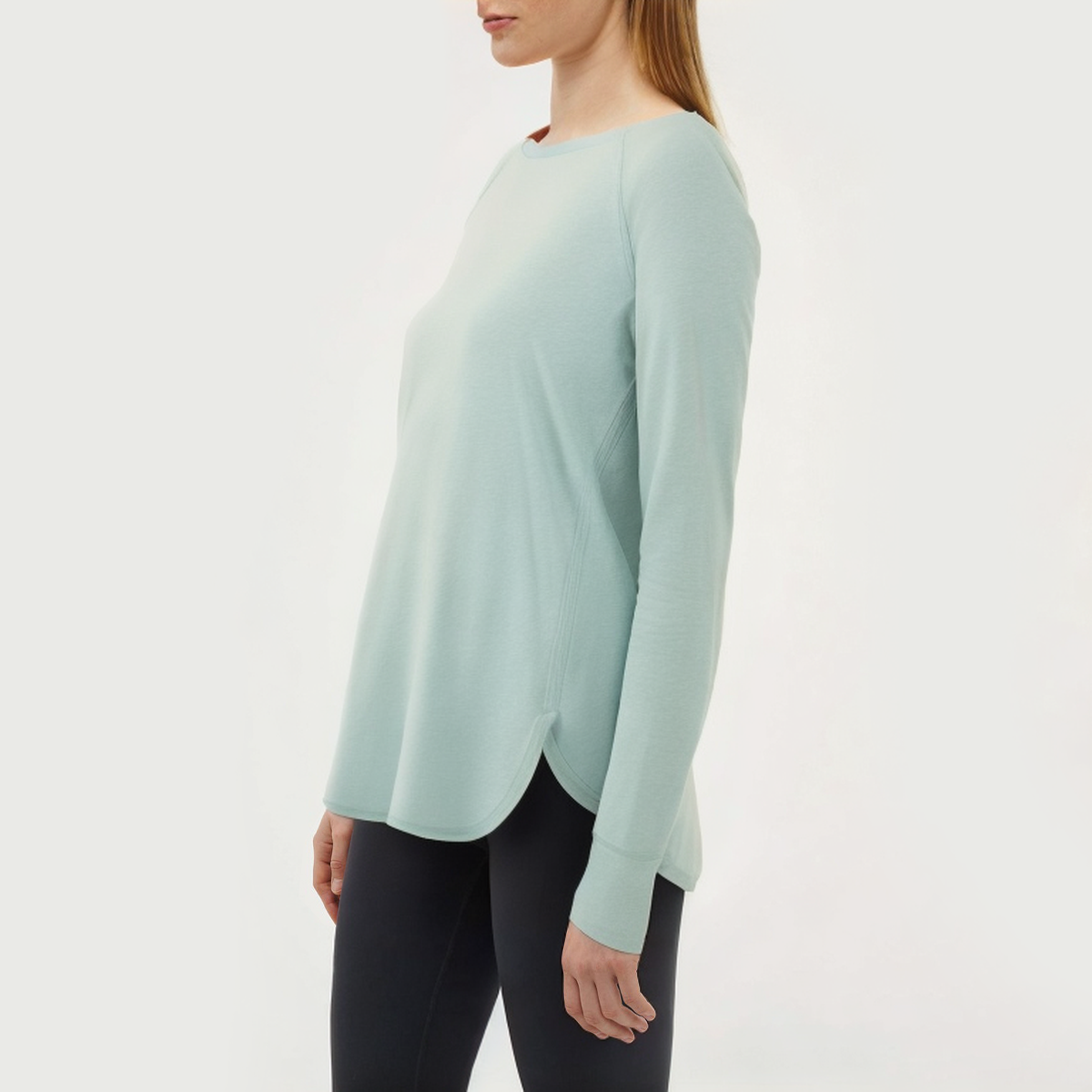 Light blue breathable women's loose long-sleeved T-shirt