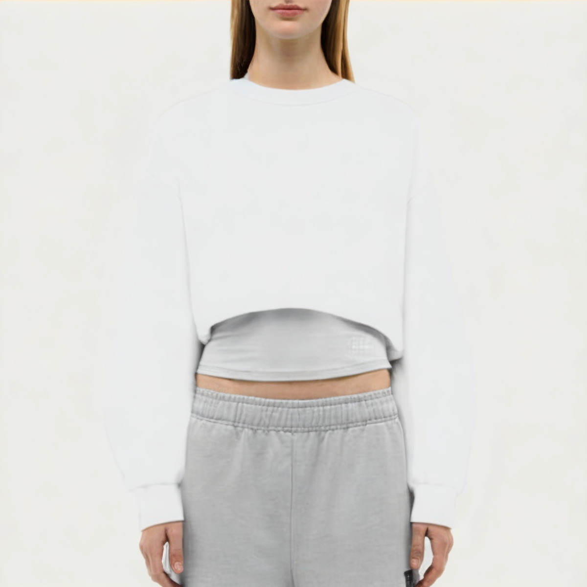 White anti-wrinkle women's loose long-sleeved T-shirt