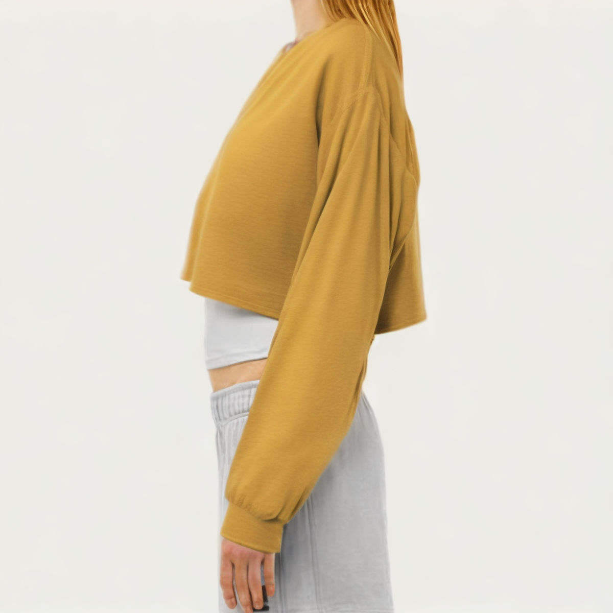 Yellow round neck ladies loose long sleeve T-shirt