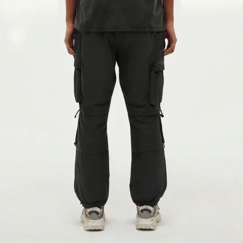 Black multi-pocket women's sports trousers