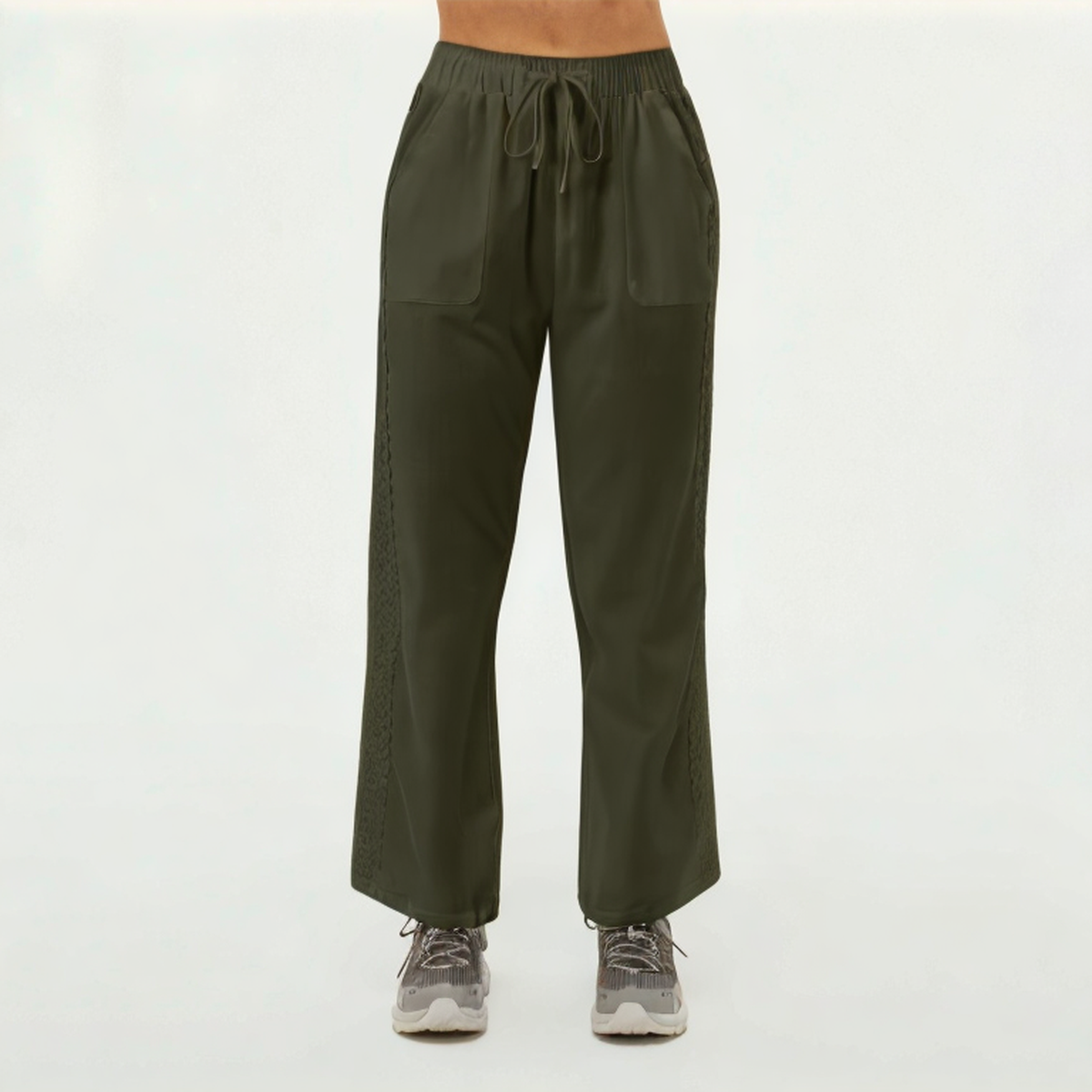 Green loose stretch women's sports trousers