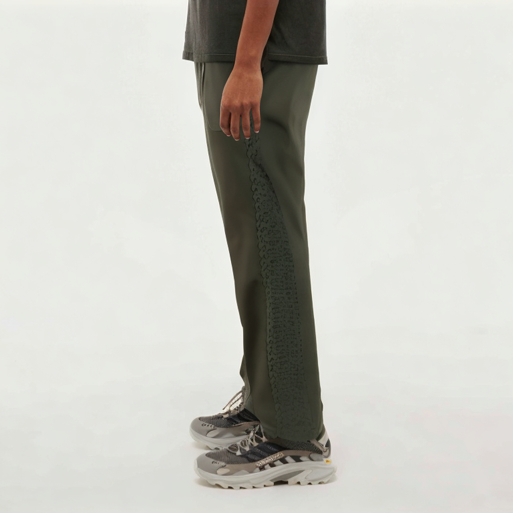 Green loose stretch women's sports trousers